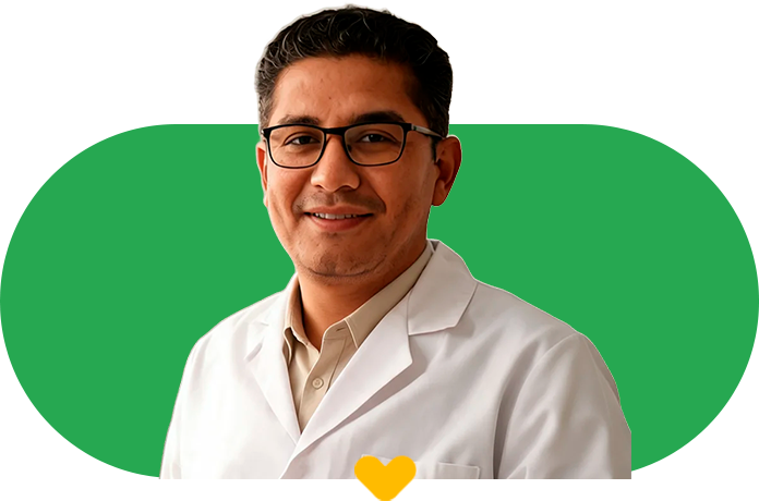Médico de jaleco branco e óculos